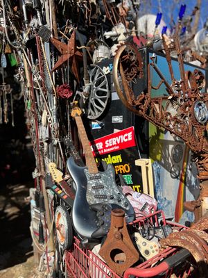 Cathedral of Junk by null