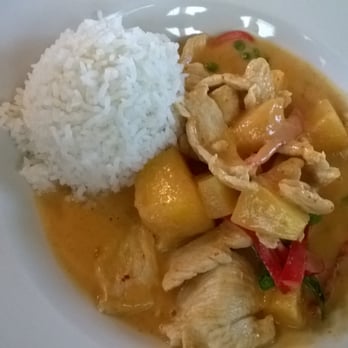 Sweet Basil - Mango Curry Chicken. Delicious, right balance of sweet & spicy. - Thai Near Me - Albany, New York Sweet Basil - Mango Curry Chicken. Delicious, right balance of sweet & spicy. - Thai Near Me - Albany, New York