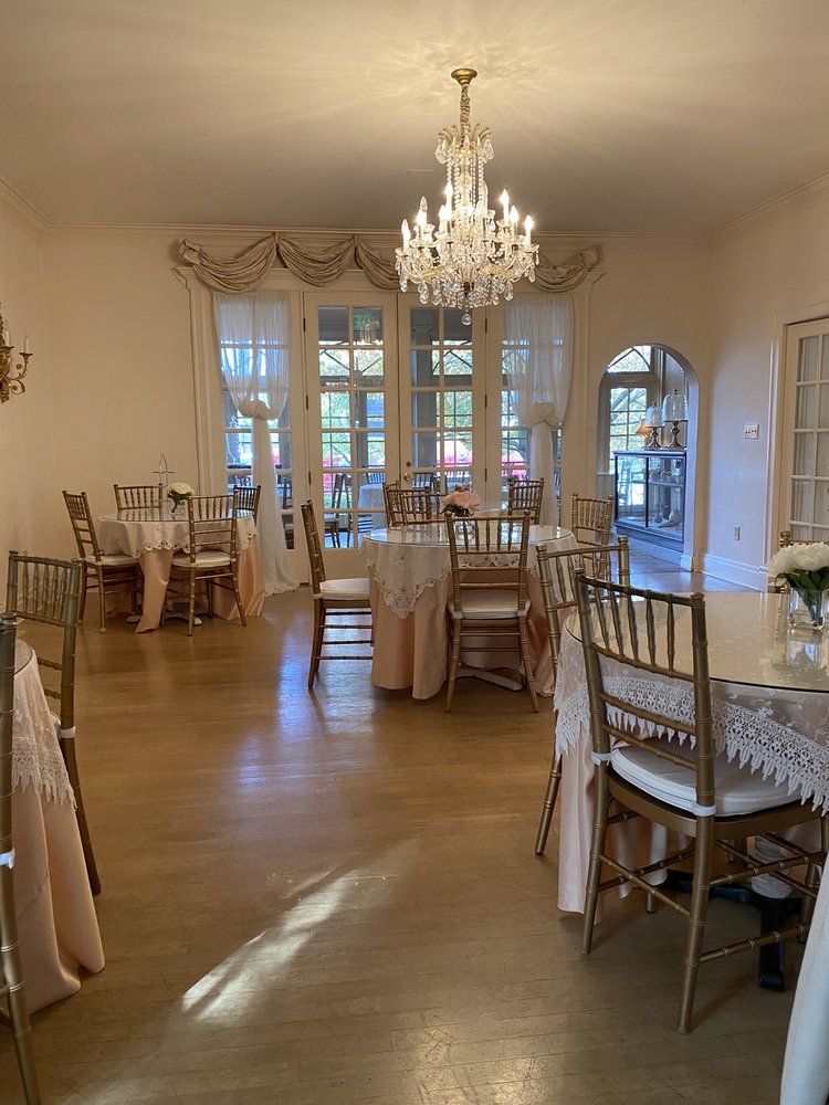 THE JOHNSTON HOUSE 27 Photos & 25 Reviews 7041 Crider Rd, Mars