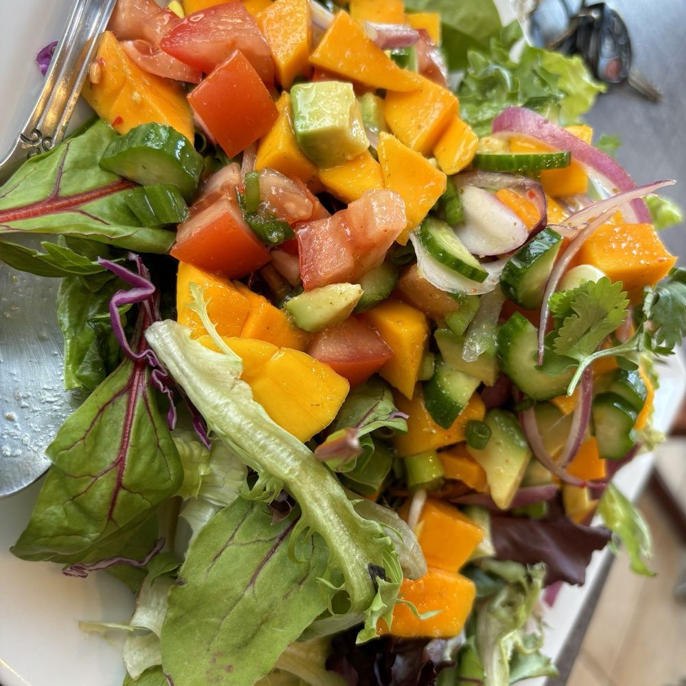 Satu Thai Bistro - Sweet Mango Salad - Thai Near Me - Azusa, California Satu Thai Bistro - Sweet Mango Salad - Thai Near Me - Azusa, California