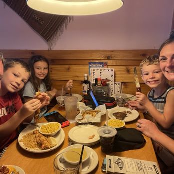 Texas Roadhouse - Happy Birthday dinner for Bailey. - Steakhouses Near Me - Sevierville, Tennessee Texas Roadhouse - Happy Birthday dinner for Bailey. - Steakhouses Near Me - Sevierville, Tennessee
