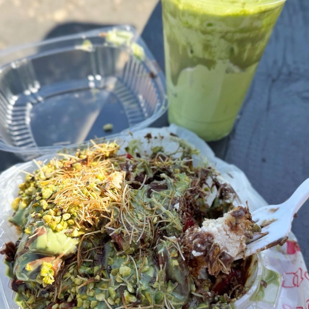 Emilyy Sweets - Pistachio Milk Tea and Dubai Cheesecake Bites - Candy Stores Near Me Emilyy Sweets - Pistachio Milk Tea and Dubai Cheesecake Bites - Candy Stores Near Me