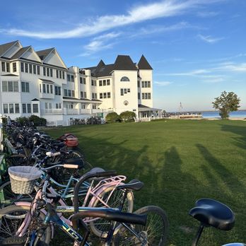 Hotel Iroquois - Hotels Near Me - Mackinac Island, Michigan