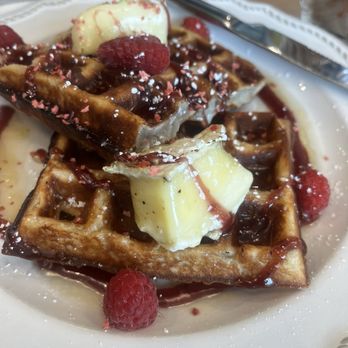 Sweet Maple - Marnier French Toast - Breakfast & Brunch Near Me - Santa Monica, California Sweet Maple - Marnier French Toast - Breakfast & Brunch Near Me - Santa Monica, California