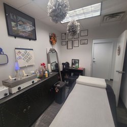 Elegancia Facials and Waxing - Inside the treatment room.