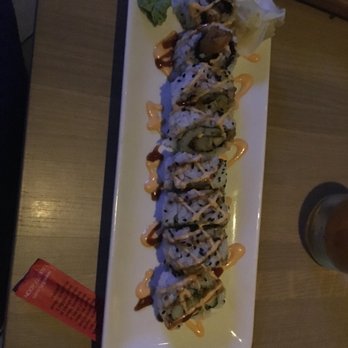 Earls Kitchen + Bar - Cocktail Bars Near Me - Plano, Texas