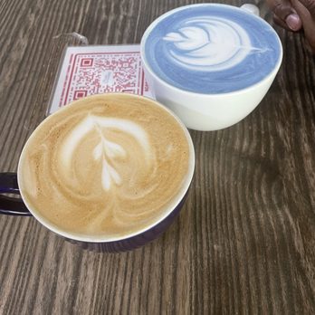 Dulce De Leche Cafe - Blue Matcha latte & Rose latte - Coffee & Tea Near Me - Chicago, Illinois