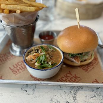 Lucky Shuck - Mahi sandwich and gumbo - Seafood Near Me - Jupiter, Florida