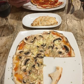 Tiago la Pizza - Delicious personal pizza! - Pizza Near Me - Barcelona, B