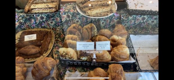 Ravelin Bakery by null
