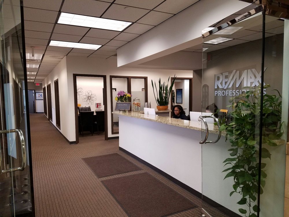 REMAX PROFESSIONALS - Updated December 2025 - 5905 S Virginia St, Reno ...