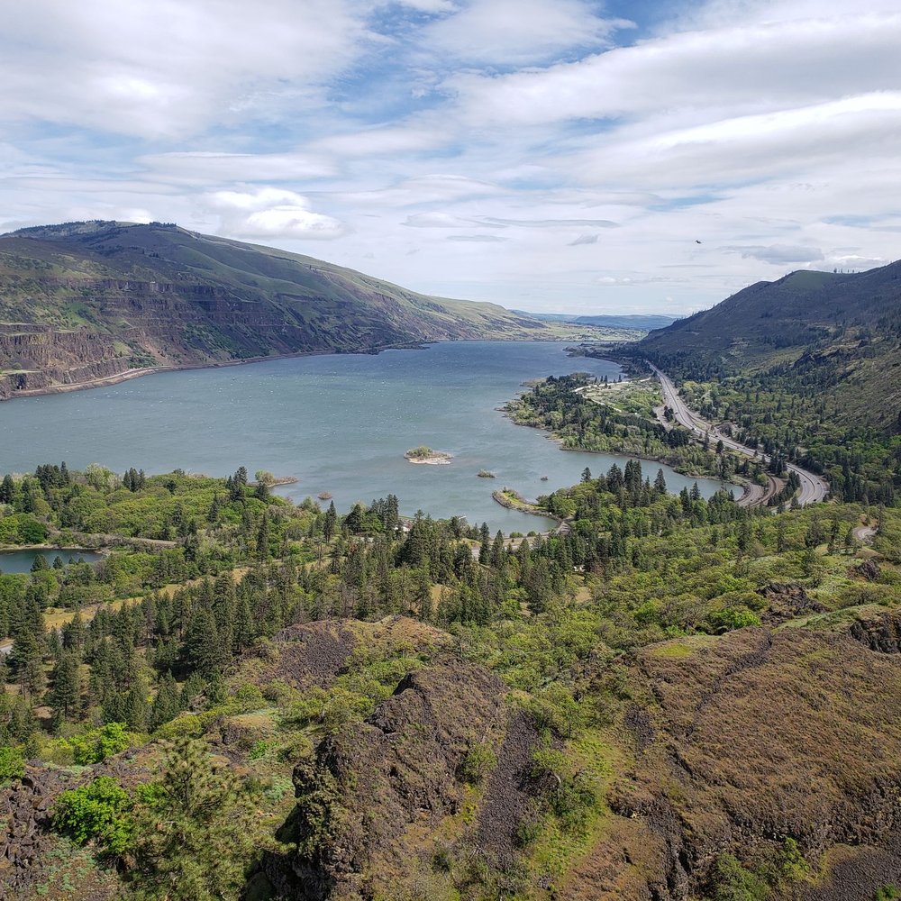 Rowena Crest - Rowena Crest Viewpoint - parking spot view - Landmarks & Historical Buildings Near Me - Mosier, Oregon Rowena Crest - Rowena Crest Viewpoint - parking spot view - Landmarks & Historical Buildings Near Me - Mosier, Oregon