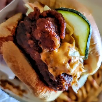 Fowl + Fare - Fresh & Hot Fried Chicken Sandwich (Citric) - Sandwiches Near Me - Alameda , California Fowl + Fare - Fresh & Hot Fried Chicken Sandwich (Citric) - Sandwiches Near Me - Alameda , California