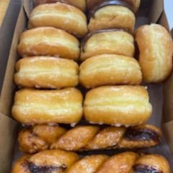 Ronald's Donuts - Chocolate, glazed, and what I call Tiger Tails (stripes of cinnamon running through them). All fabulously delicious. - Donuts Near Me - Las Vegas, Nevada
