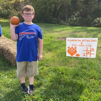 DeConinck Farms Pumpkin Patch - Free Games! - Farms Near Me - Hilton, New York