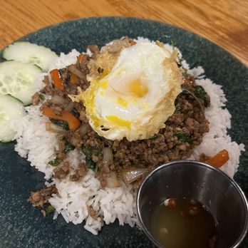 Khao San Road - Pad Gra Prao - Thai Near Me - Toronto, Ontario