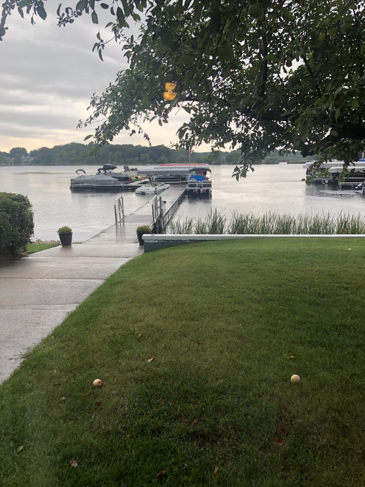 Bayview Motel & Marina Logo