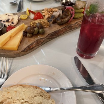 Sage Restaurant - Charcuterie board and drinks - New American Near Me - Tallahassee, Florida Sage Restaurant - Charcuterie board and drinks - New American Near Me - Tallahassee, Florida