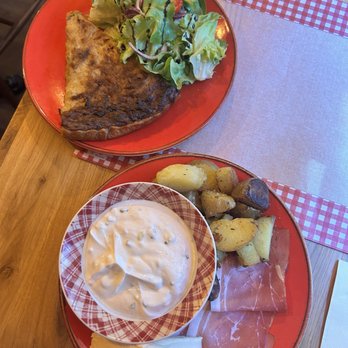 Chez l'Oncle Freddy - Main dish - Bistros Near Me - Strasbourg, 67
