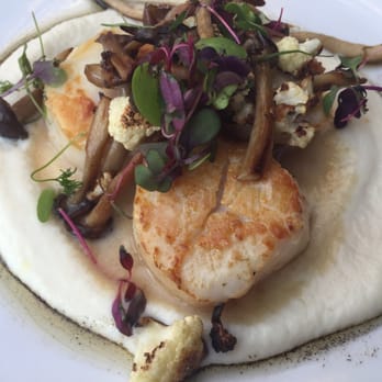 Public House Temecula - Scallops - New American Near Me - Temecula, California