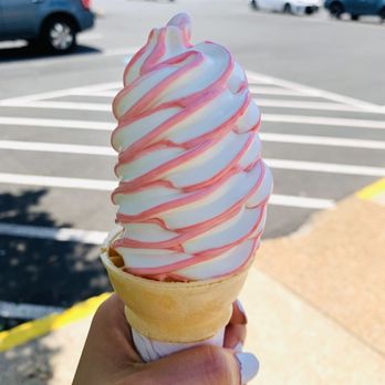Nathan's Dairy Bar - Strawberry - Ice Cream & Frozen Yogurt Near Me - Manassas, Virginia