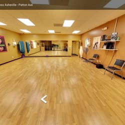 Anytime Fitness - Spacious workout room for exercise classes.