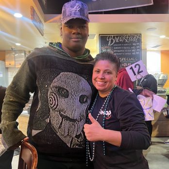 Darrow's New Orleans Grill - Neighbors - Cajun/Creole Near Me - Carson, California
