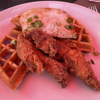 Union Kitchen and Tap Encinitas - Chicken & Waffle - New American Near Me - Encinitas, California Union Kitchen and Tap Encinitas - Chicken & Waffle - New American Near Me - Encinitas, California