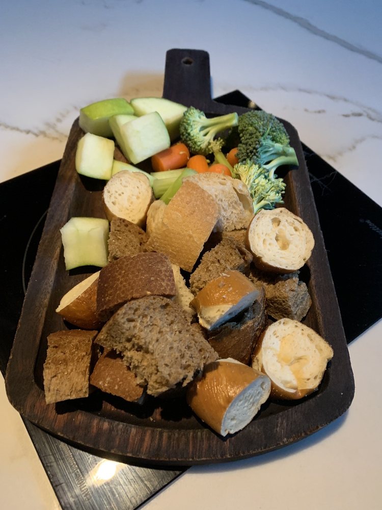 THE MELTING POT 477 Photos & 289 Reviews Fondue 242 W Station