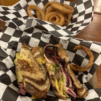 Steadfast Diner - Salad Near Me - Mesa, Arizona