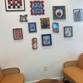 JJ’s Cafe - Seating area - Bubble Tea Near Me - Bergenfield, New Jersey