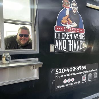 Big Sexy's Chicken Wangs and Thangs - Big Sexy himself!!!! - Food Trucks Near Me