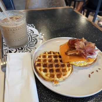 Rise Cafe - Breakfast sandwich - Coffee & Tea Near Me - Honolulu, Hawaii