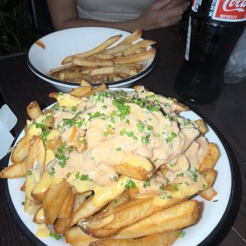 Le Rond Burgers - Burgers Near Me - Miami Beach, Florida