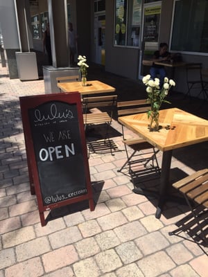 Lulu's Nitrogen Ice Cream by null