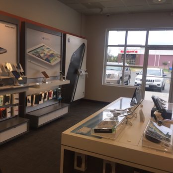 AT&T Store - Inside/out - Mobile Phones Near Me - North Chesterfield, Virginia