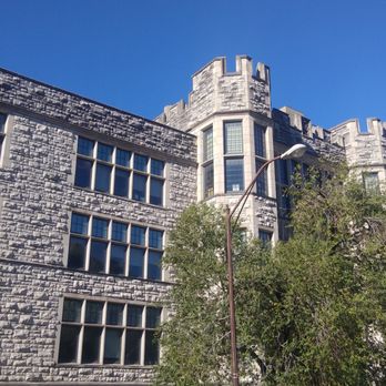 Gray Line Tours Nashville - School where Taylor Swift filmed a music video - Tours Near Me - Nashville, Tennessee