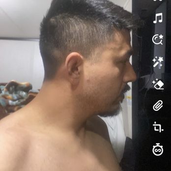 The Dapper Den Barbershop - This is what I got :( /3 where is the fade? Knicked my head, I mean man;( I been growing my hair since. No goof - Barbers Near Me - Clarksville, Tennessee