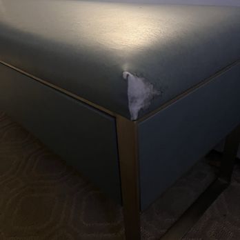 The Beverly Hilton - Furniture that really should be repair, I don't think Paris would tolerate this in her Suite - Hotels Near Me - Beverly Hills, California The Beverly Hilton - Furniture that really should be repair, I don't think Paris would tolerate this in her Suite - Hotels Near Me - Beverly Hills, California