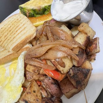 Cafe Stephanie - Cafe Stephanie - egg & tornado potato plate...minus the cheese - Sandwiches Near Me - Newport, Oregon