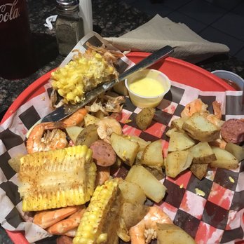 Easy Street Grub N Pub - Shrimp boil - Pubs Near Me - Chester, Virginia