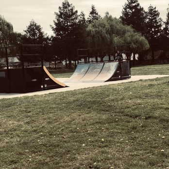 Stratford Village Park - Skate park - Parks Near Me - Hayward, California Stratford Village Park - Skate park - Parks Near Me - Hayward, California