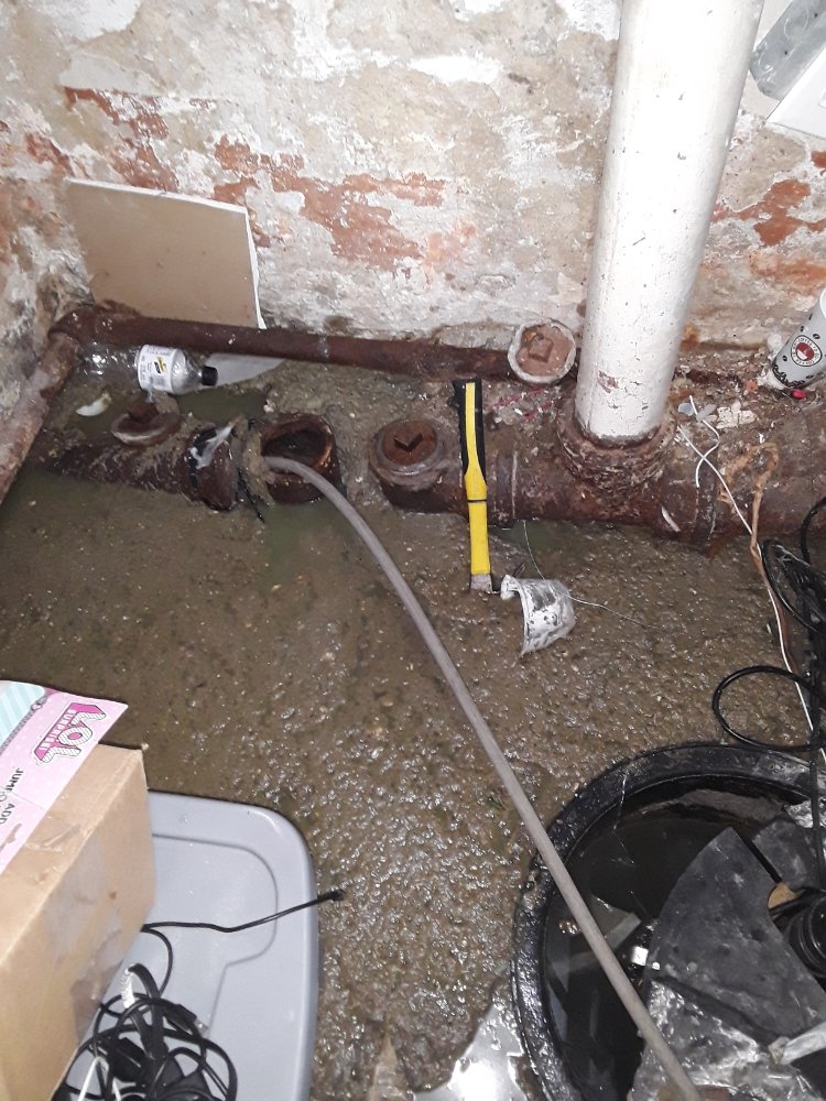 Slide of R & J Full Cleaning