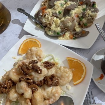 Ming Yen - Walnut prawns, wet eggy beef ho fun - Chinese Near Me - Novato, California Ming Yen - Walnut prawns, wet eggy beef ho fun - Chinese Near Me - Novato, California