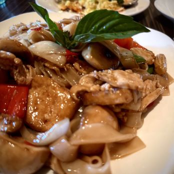 Khao San Thai Kitchen - Thai Near Me - Calgary, Alberta
