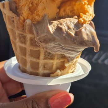 Bruster's Real Ice Cream - Ice Cream & Frozen Yogurt Near Me - Greenville, South Carolina Bruster's Real Ice Cream - Ice Cream & Frozen Yogurt Near Me - Greenville, South Carolina
