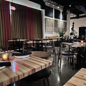 Echo - Taste & Sound - Dining room - Cocktail Bars Near Me - Las Vegas, Nevada Echo - Taste & Sound - Dining room - Cocktail Bars Near Me - Las Vegas, Nevada