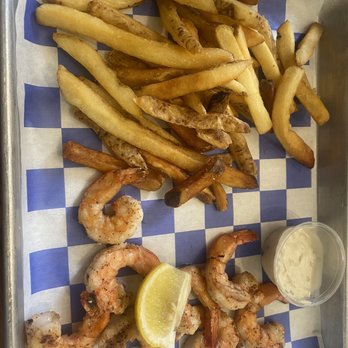 St. Augustine Seafood Company - Shrimp basket - Seafood Near Me - St. Augustine, Florida
