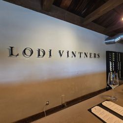 Rippey at Lodi Vintners - Signage
