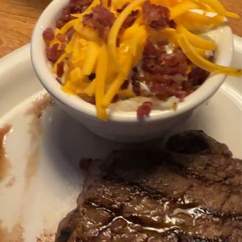 Texas Roadhouse - Sirloin 6oz & Loaded Mashed Potatoes - Steakhouses Near Me - Gilbert, Arizona Texas Roadhouse - Sirloin 6oz & Loaded Mashed Potatoes - Steakhouses Near Me - Gilbert, Arizona